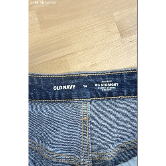 Old‎ Navy Blue High-Waisted OG Jean Shorts - Size 14 - Picture 5 of 7